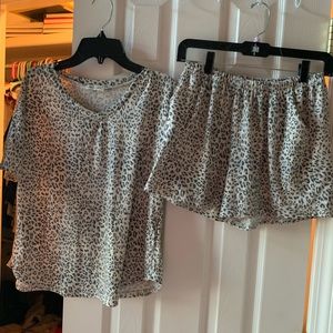 Leopard boutique set